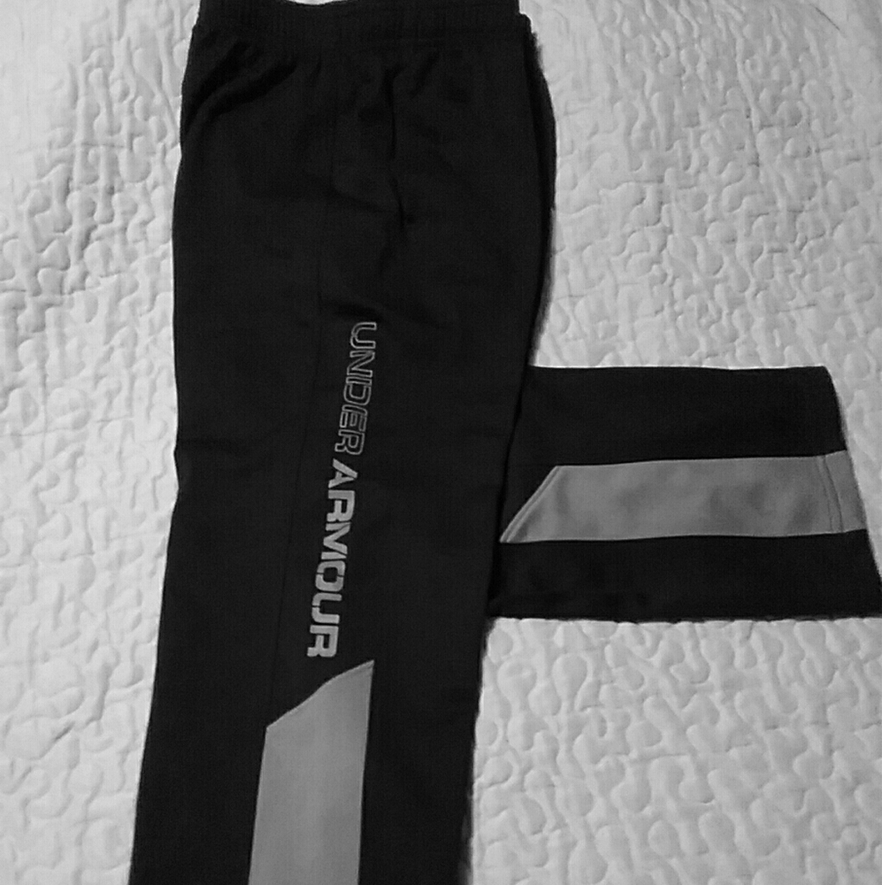 Youth Under Armour pants... WORN ONCE!!